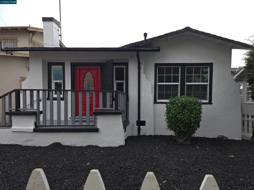 5915 San Pablo Ave, Oakland, CA, 94608-2205 | Card Image