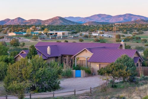 11 N Rancho De Bosque, Lamy, NM, 87540-7573 | Card Image