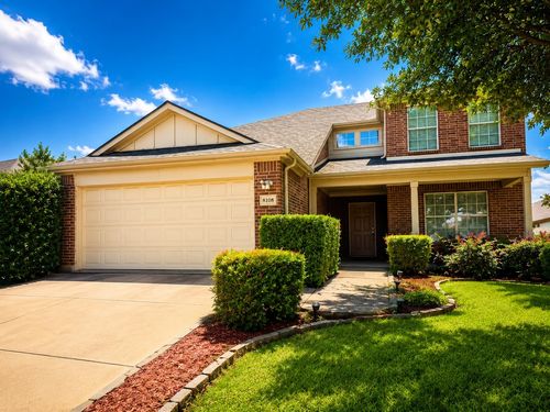 8108 Toltec Ct, Arlington, TX, 76002-4228 | Card Image
