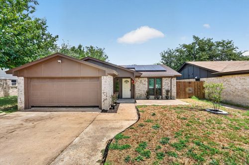 624 Hallvale Dr, White Settlement, TX, 76108-1426 | Card Image