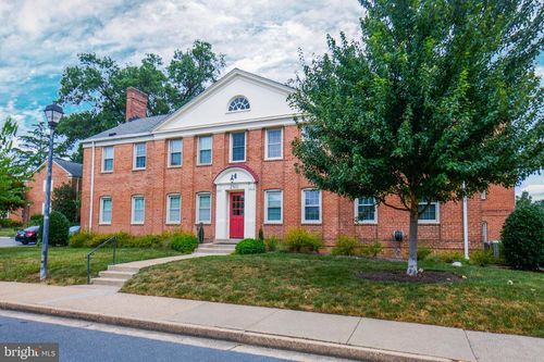 2-2501 Arlington Blvd, ARLINGTON, VA, 22201-1330 | Card Image