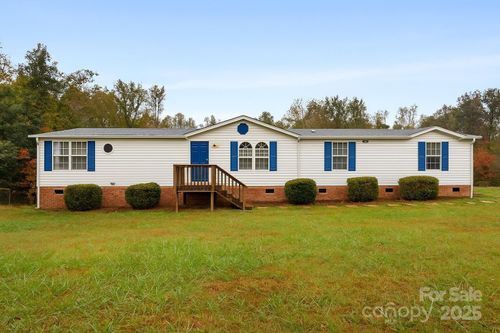 5136 Southbrook Dr, Kings Mountain, NC, 28086-8400 | Card Image