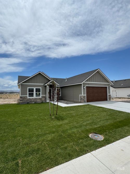 939 Quartz, Kimberly, ID, 83341-2057 | Card Image