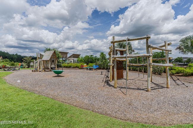 575 Buttonwood Loop, House other with 3 bedrooms, 2 bathrooms and null parking in Yulee FL | Image 68