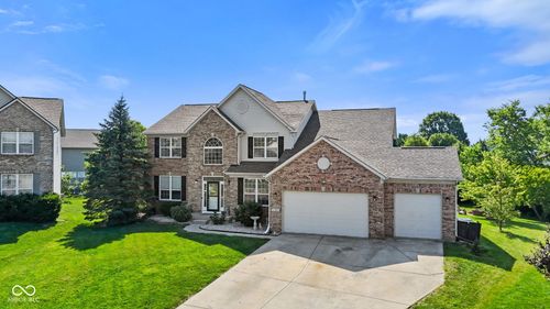 2096 Whitetail Ct, Avon, IN, 46123-7389 | Card Image
