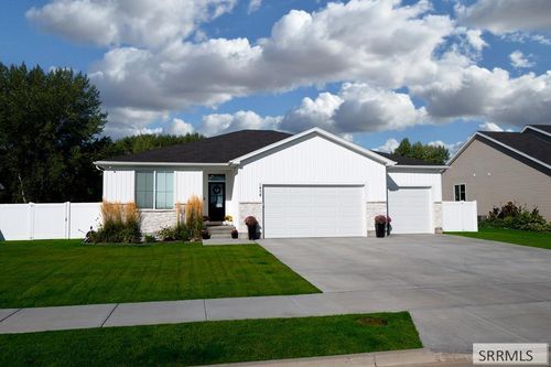 1458 N 805 E, Shelley, ID, 83274-5049 | Card Image