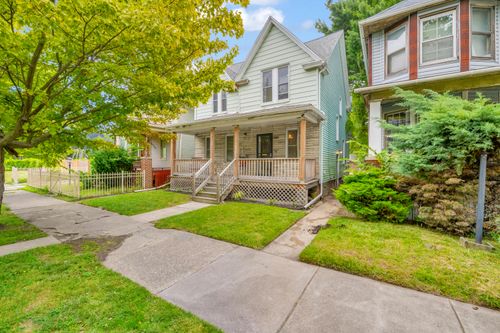 2270 Parker St, Detroit, MI, 48214-2606 | Card Image