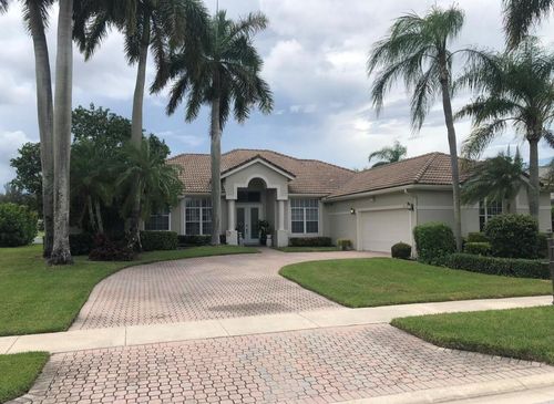 8121 Desmond Dr, Boynton Beach, FL, 33472-5013 | Card Image