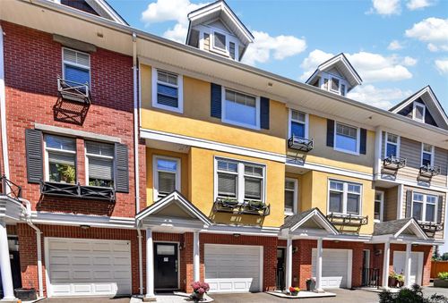 109-50 Mill St, Nanaimo, BC, V9R5A6 | Card Image