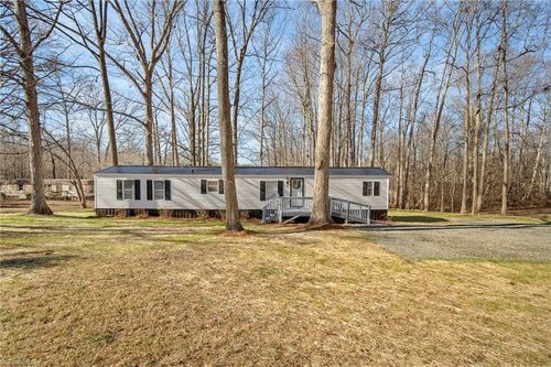 195 Sonora Dr, Advance, NC, 27006-9600 | Card Image