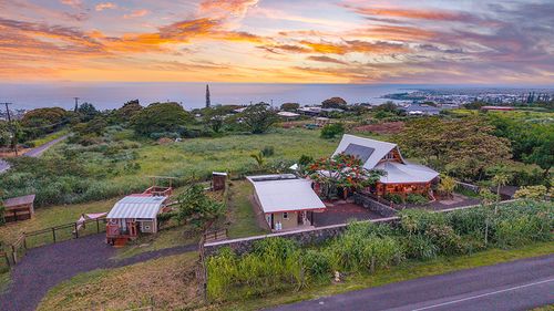 75-5944 Kakalina St, Kailua Kona, HI, 96740-8844 | Card Image