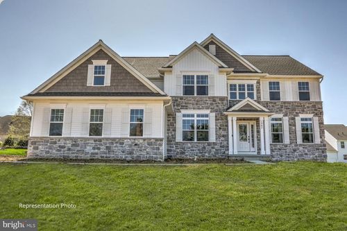 4488 Continental Dr, HARRISBURG, PA, 17112-9506 | Card Image