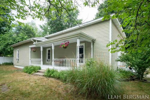 17183 Main St, Nunica, MI, 49448-9794 | Card Image