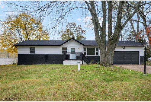 2057 Darnell Dr, Coventry Township, OH, 44319-1301 | Card Image