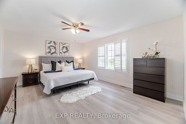 810 Cousens Terr, House other with 5 bedrooms, 3 bathrooms and 2 parking in Milton ON | Image 27