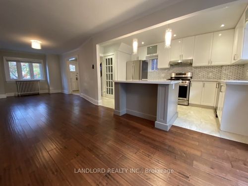 22 Lorindale Ave, Toronto, ON, M5M3C2 | Card Image