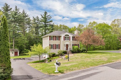 46 Faith Dr, Derry, NH, 03038-5500 | Card Image