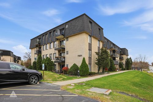 apt-207-7301 Willow Springs Rd, Countryside, IL, 60525-5096 | Card Image