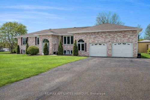 8 Davis Lane, Smiths Falls, ON, K7A4S5 | Card Image