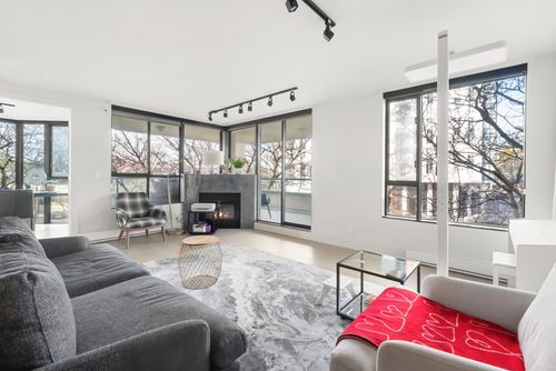 3d-328 Taylor Way, West Vancouver, BC, V7T2Y4 | Card Image
