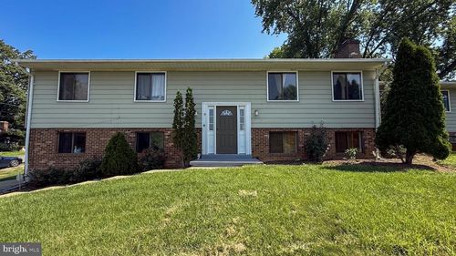 8 Davis Ave Sw, LEESBURG, VA, 20175-3822 | Card Image
