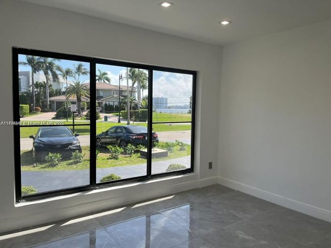 241 186 Th St, House other with 3 bedrooms, 3 bathrooms and null parking in Sunny Isles Beach FL | Image 6