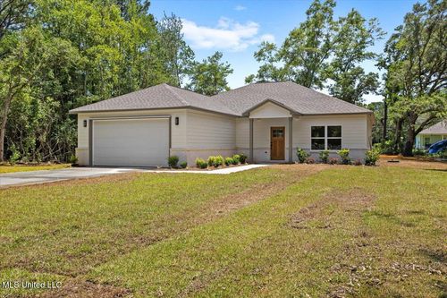 527 Pear St, Ocean Springs, MS, 39564-0711 | Card Image