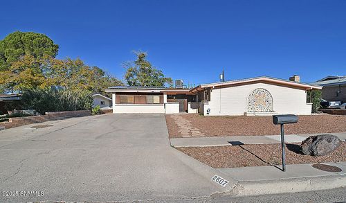 2607 Claude Dove Dr, Las Cruces, NM, 88011-4501 | Card Image