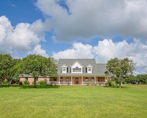 1373 County Road 214, Bay City, TX, 77414-1316 | Card Image