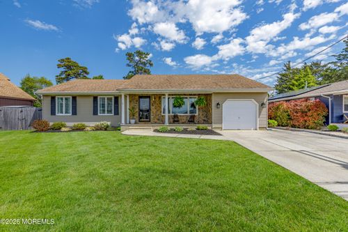158 Pinewood Rd, Toms River, NJ, 08753-2537 | Card Image