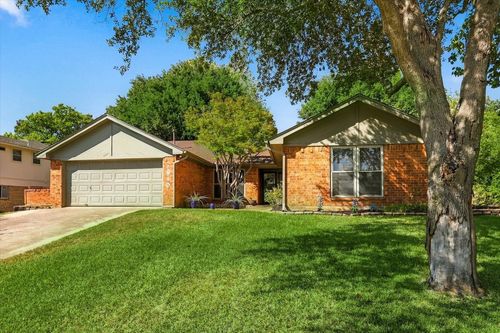 2840 Southridge Dr, Grapevine, TX, 76051-6009 | Card Image