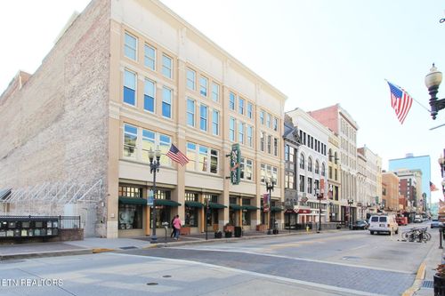 301-402 S Gay St, Knoxville, TN, 37902-1162 | Card Image