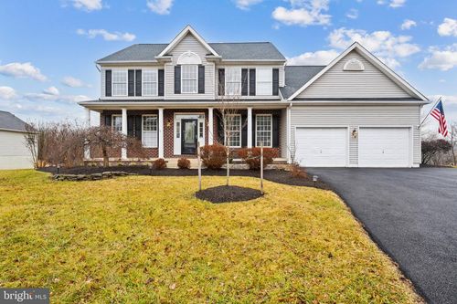 329 Braeburn Ct, WALKERSVILLE, MD, 21793-7118 | Card Image