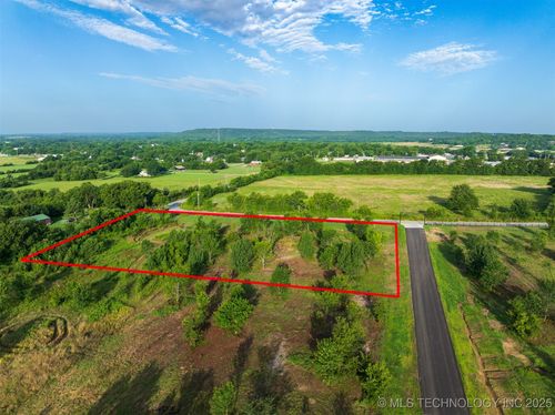 20 W 195th Street S, Mounds, OK, 74047 | Card Image