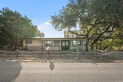 820 Hill Top Dr, Canyon Lake, TX, 78133-4886 | Card Image