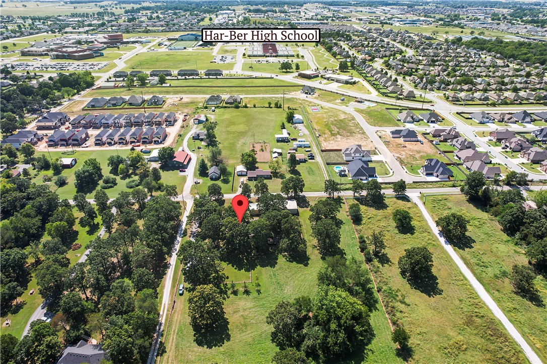 Gibbs Rd, Springdale, AR 72762