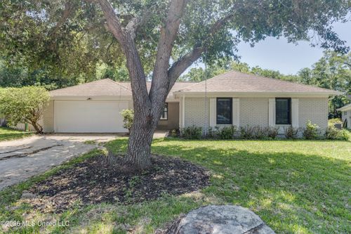 103 Dogwood Dr, Gulfport, MS, 39507-1941 | Card Image