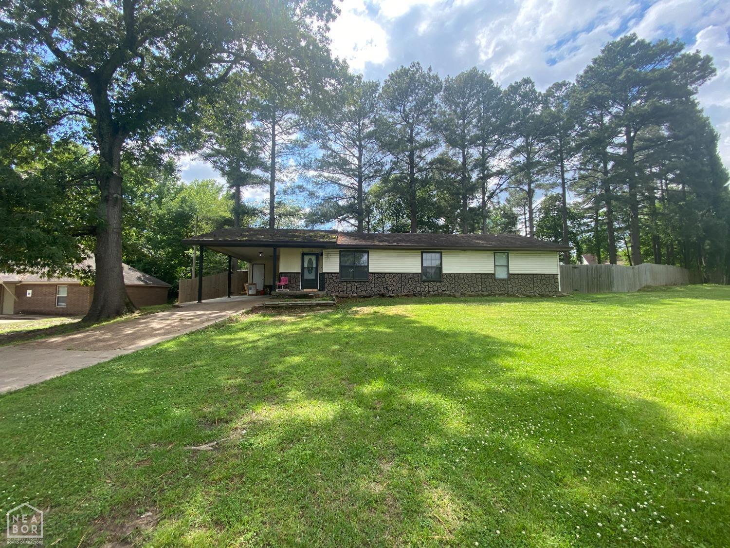 Hurst Ln, Jonesboro, AR 72404