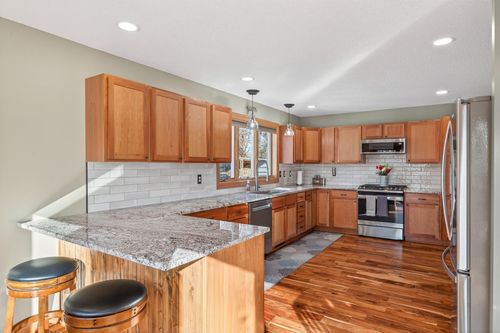 2822 286th Ln Nw, Isanti, MN, 55040-6037 | Card Image