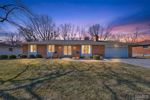 3341 W Adams St, Saint Charles, MO, 63301-0506 | Card Image