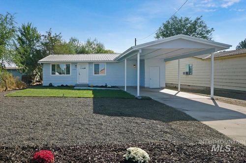 1104 S Johns Ave, Emmett, ID, 83617-3653 | Card Image