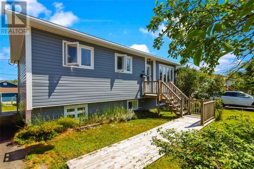 54 Glendale Ave, House with 5 bedrooms, 2 bathrooms and null parking in Mount Pearl NL | Card Image