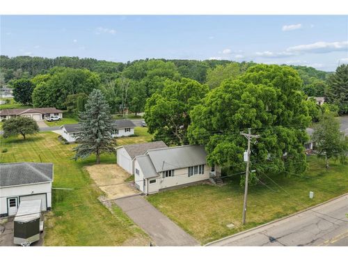 746 1st St, Glenwood City, WI, 54013-9702 | Card Image