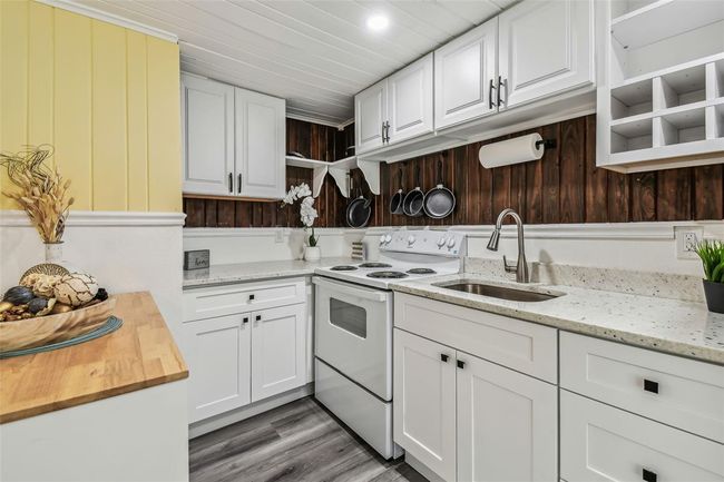 Back unit, Duplex for sale Madeira Beach | Image 49