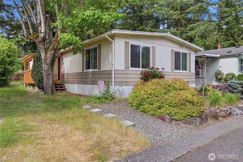 221-18425 Ne 95th St, Redmond, WA, 98052-2943 | Card Image