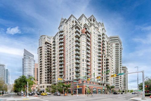 811-1111 6 Avenue Sw, Calgary, AB, T2P5M5 | Card Image