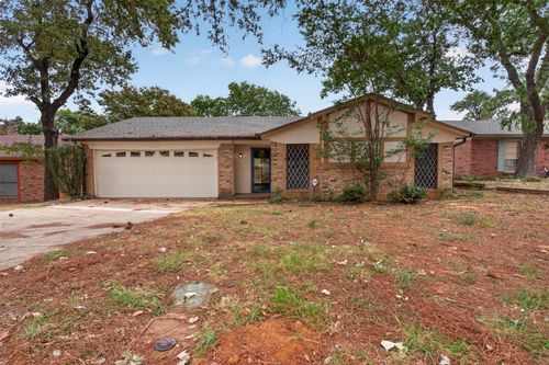 1117 Blue Carriage Ln N, Fort Worth, TX, 76120-3409 | Card Image