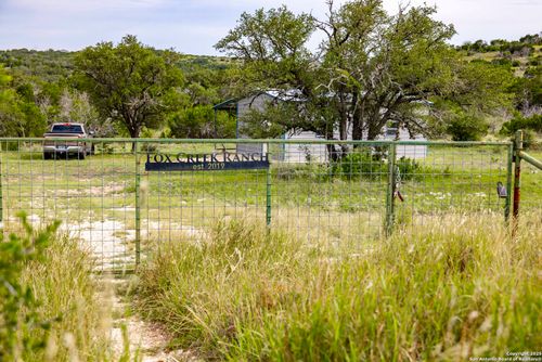 LOT 1 Hwy 377, Rocksprings, TX, 78880 | Card Image