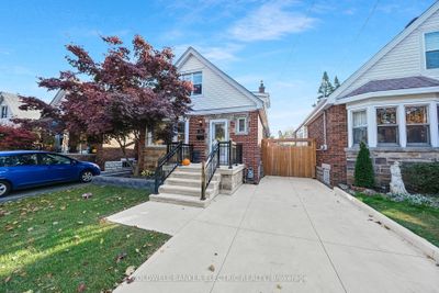 215 Wexford Ave S, House other with 2 bedrooms, 2 bathrooms and 1 parking in Hamilton ON | Image 1