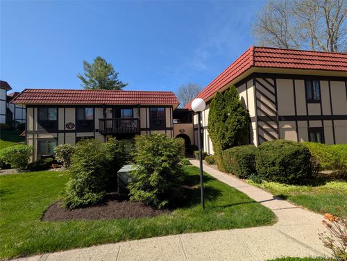 6-9 Loudon Dr, Fishkill, NY, 12524-1875 | Card Image